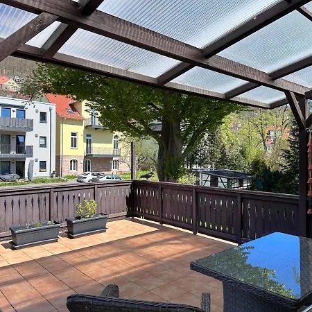 Schoene Altbauwohnung Mit Grosser Sonnenterrasse Rudolstadt Exterior photo