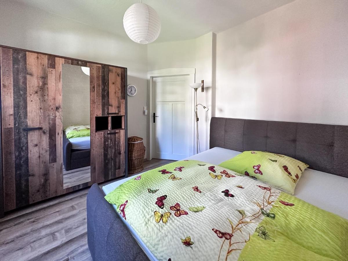 Schoene Altbauwohnung Mit Grosser Sonnenterrasse